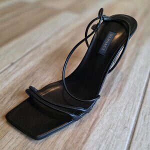 Versace Black Leather Strappy Shoes Eur. 37.5